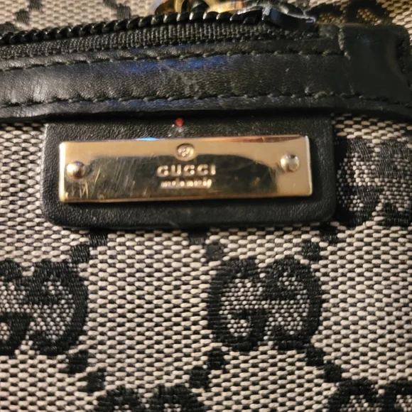Gucci Shoulder Bag - Picture 6 of 6